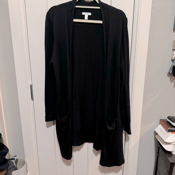 Nine West - black long cardigan, open front- has some pilling/ wear - size XL - Picture 4 of 4